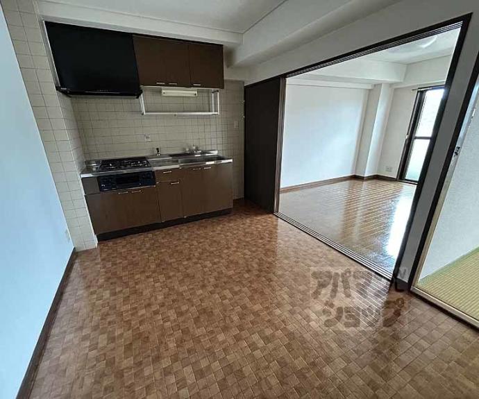 【アーバン四条梅ノ宮】間取