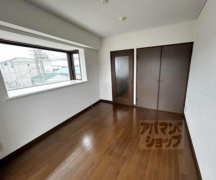 【アーバン四条梅ノ宮】間取