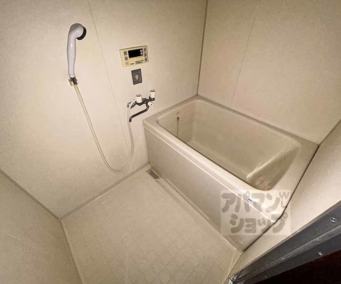 【アーバン四条梅ノ宮】間取