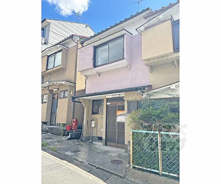 醍醐槇ノ内町貸家