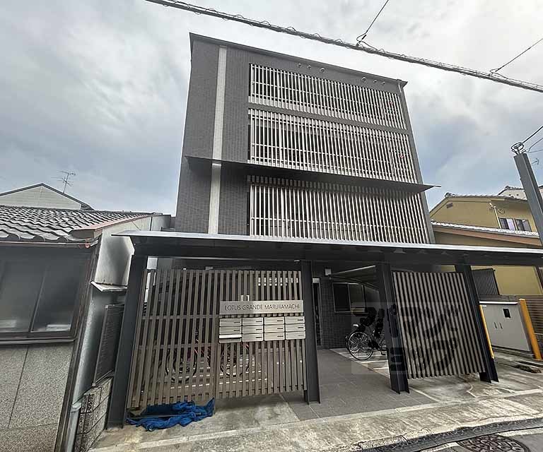 LOTUS GRANDE MARUTAMACHI