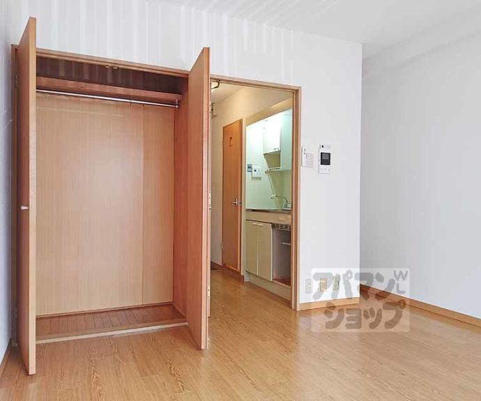 【サンヴェール深草】間取