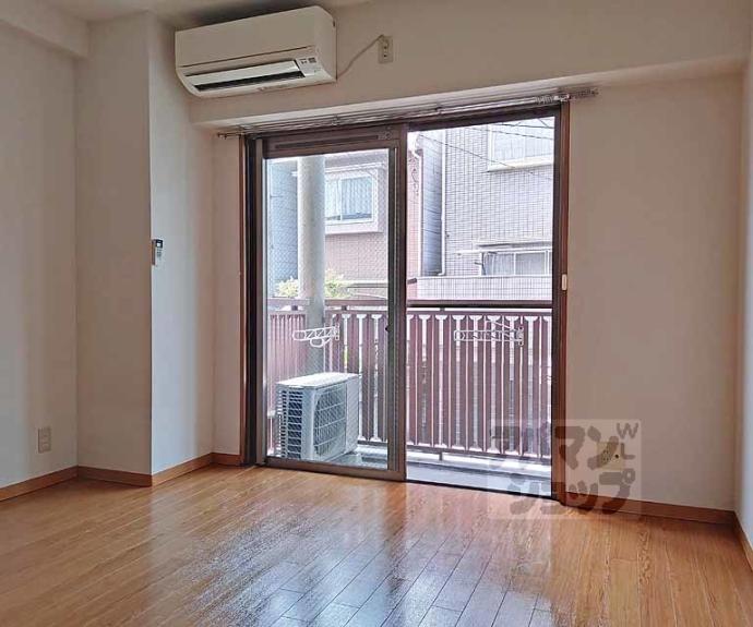 【サンヴェール深草】間取