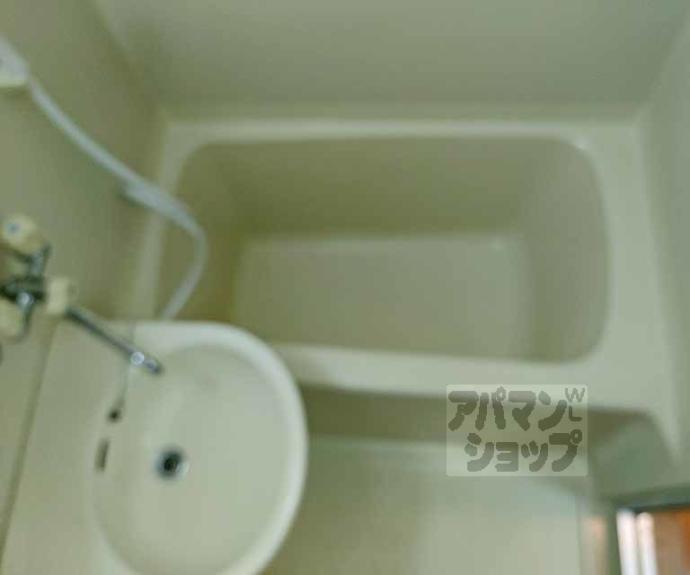 【サンヴェール深草】間取