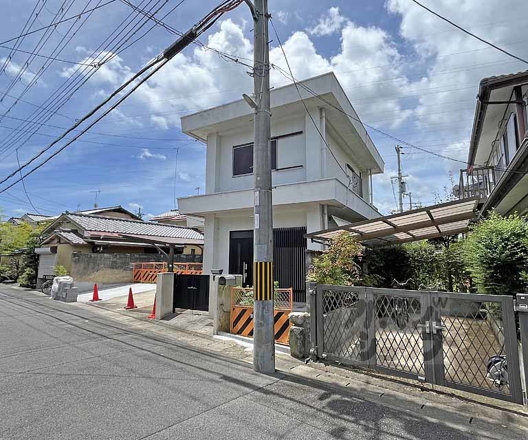 川島梅園町貸家