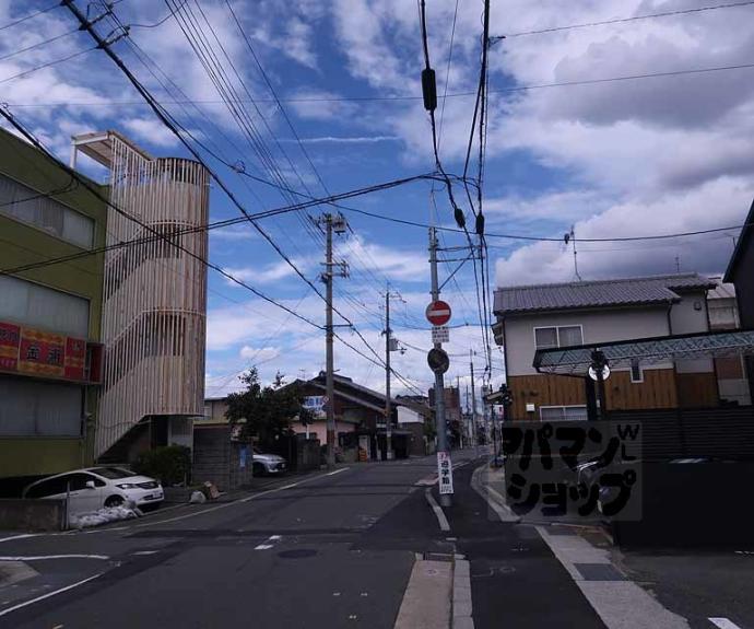 【南区上鳥羽城ケ前町　貸家】