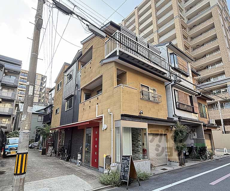 壺屋町貸家