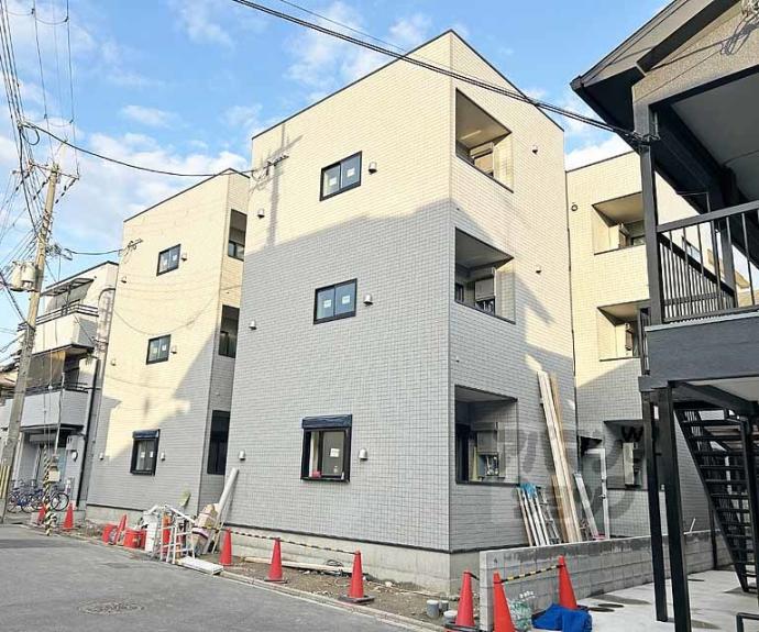 【ハーモニーテラス深草仙石屋敷町　Ⅰ】間取