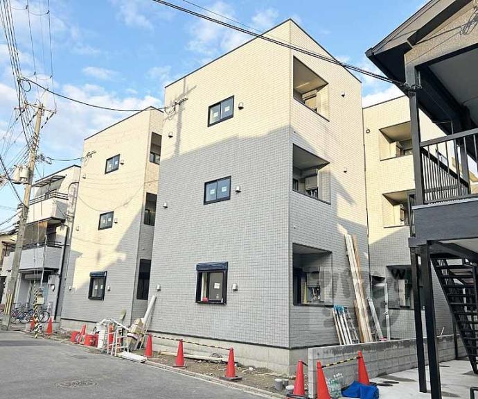 【ハーモニーテラス深草仙石屋敷町　Ⅱ】間取