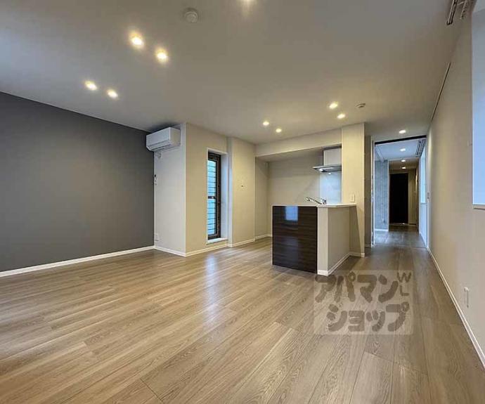 【シャーメゾン ライズ One】間取