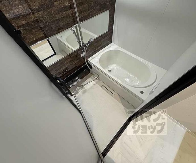 【シャーメゾン ライズ One】間取