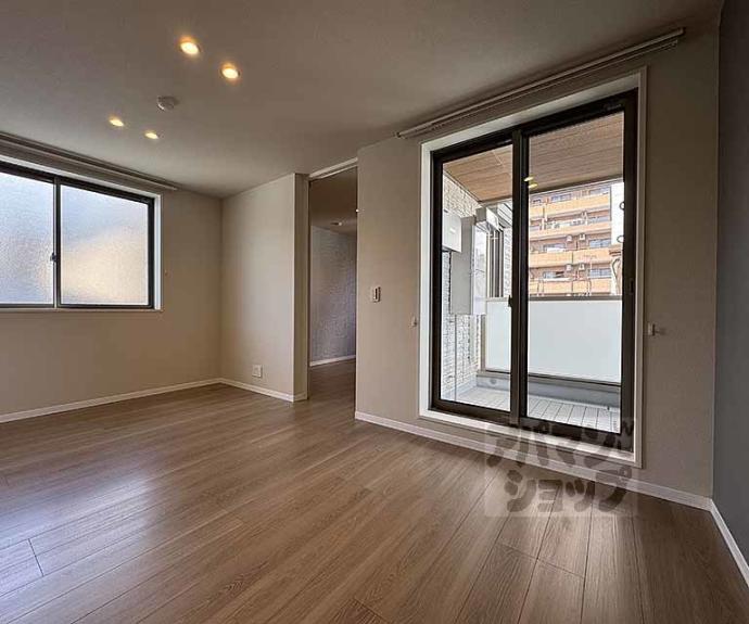 【シャーメゾン ライズ One】間取