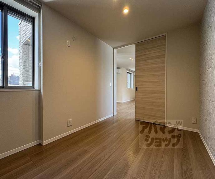 【シャーメゾン ライズ One】間取