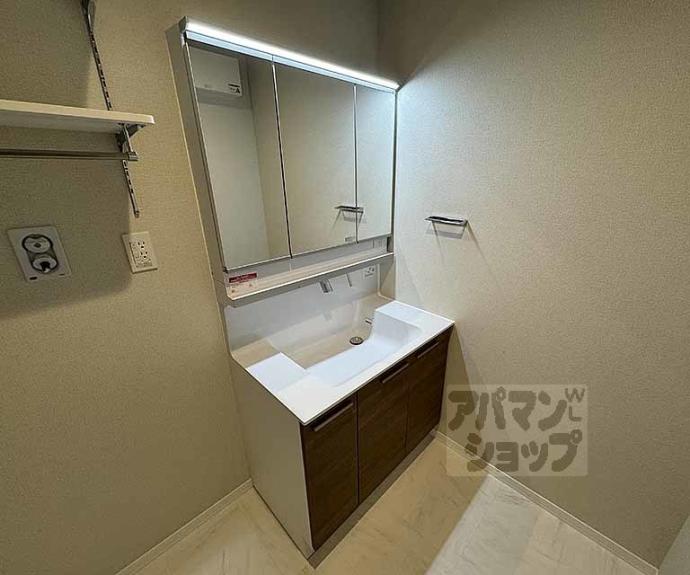 【シャーメゾン ライズ One】間取