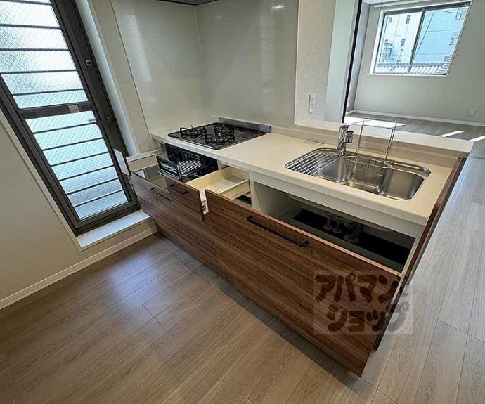 【シャーメゾン ライズ One】間取