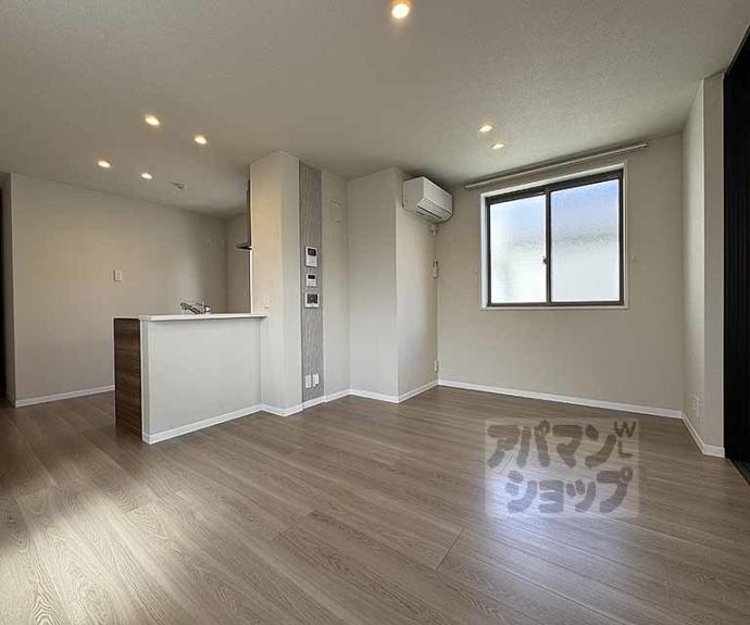 【シャーメゾン ライズ One】間取