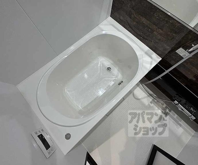 【シャーメゾン ライズ One】間取