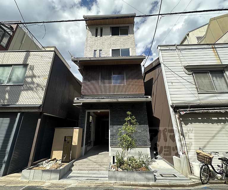 シャーメゾンライズOne