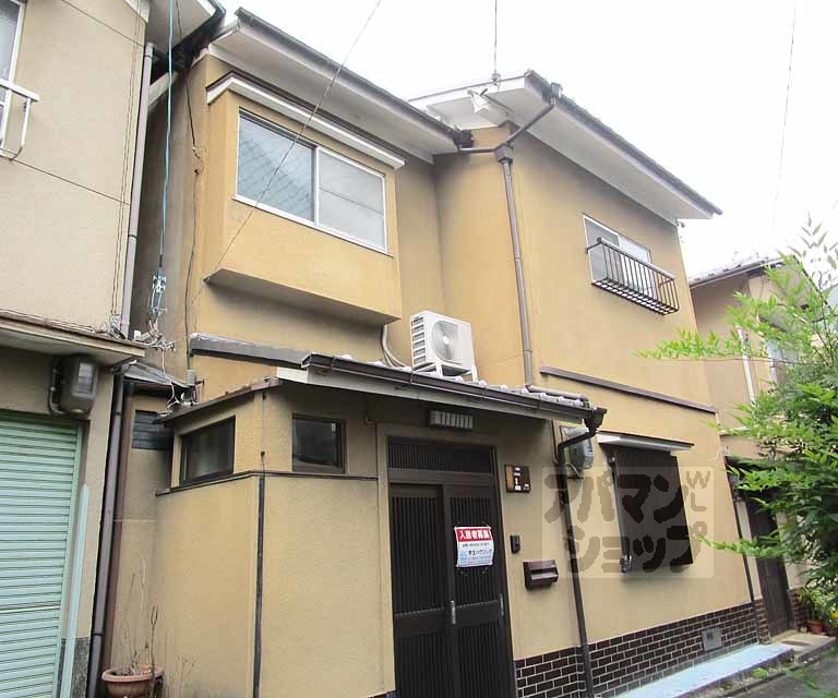 紫野東野町貸家