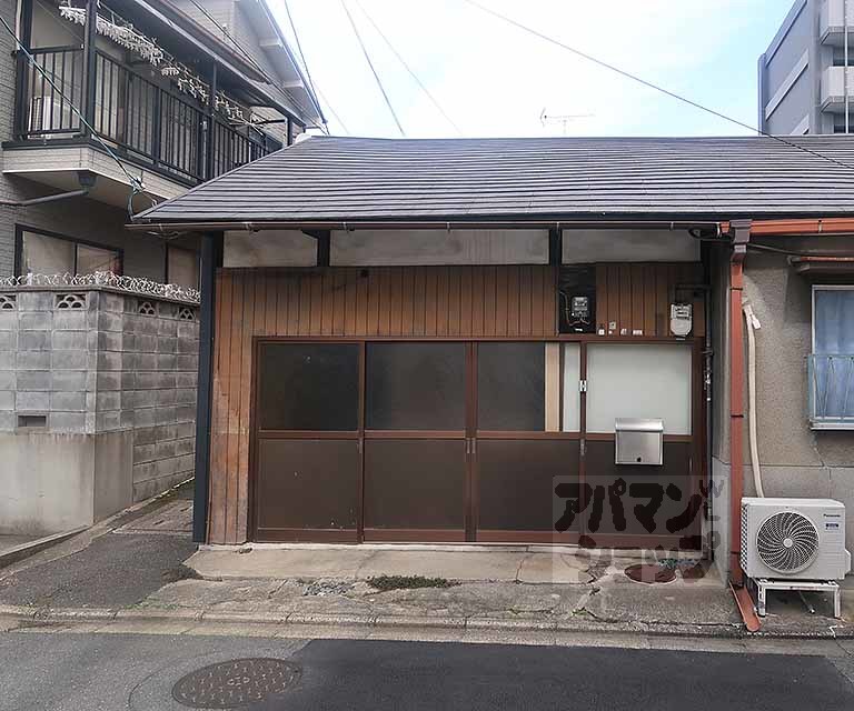 西札辻町14-5貸家