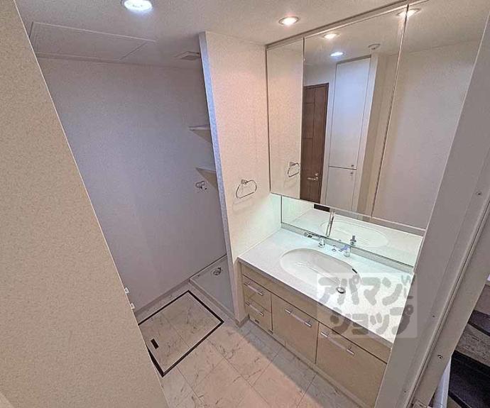 【ルネス・ピース四条烏丸】間取