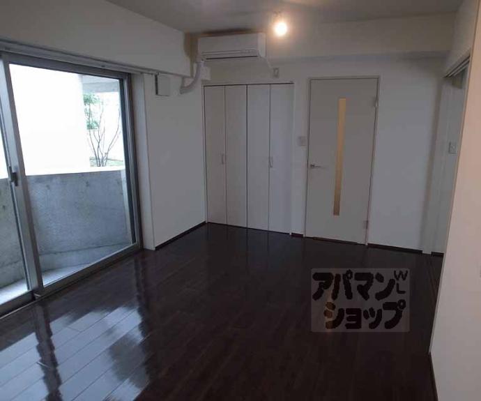 【ＰＡＲＫ　ＨＩＬＬＳ　ＯＹＡＫＥ　ＶＩＬＬＡ　３】間取