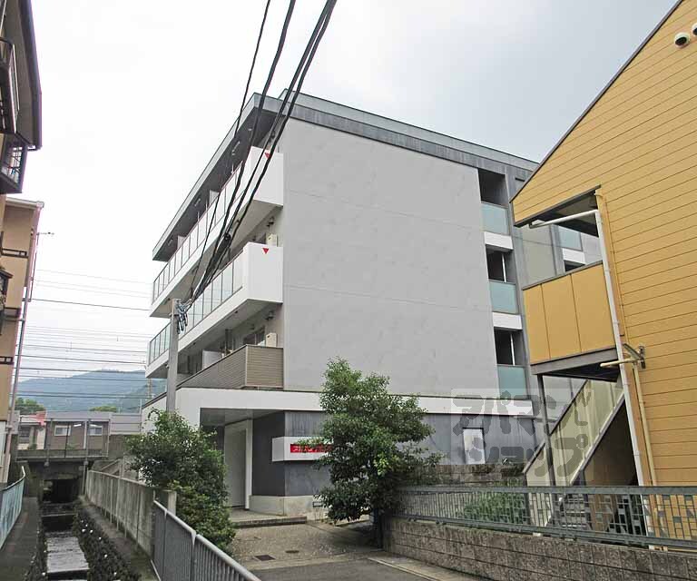 ＢＥＬ　ＰＡＬＡＺＺＯ山科安朱