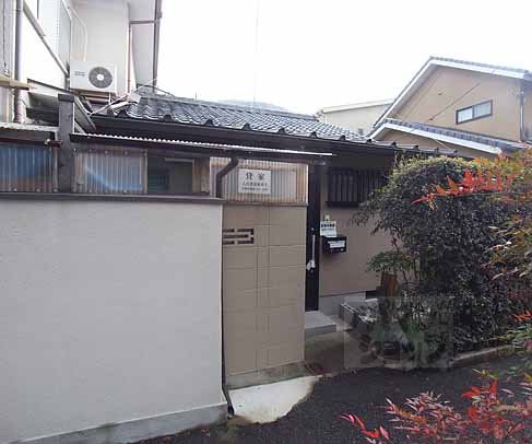 大塚元屋敷町貸家