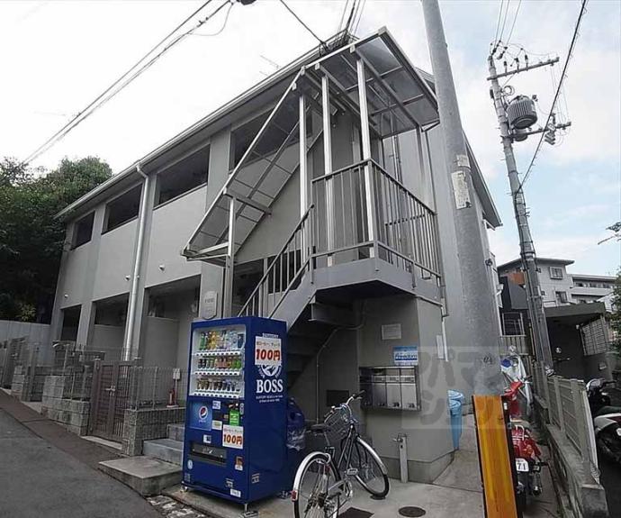 【ホワイエ泉堂町】間取