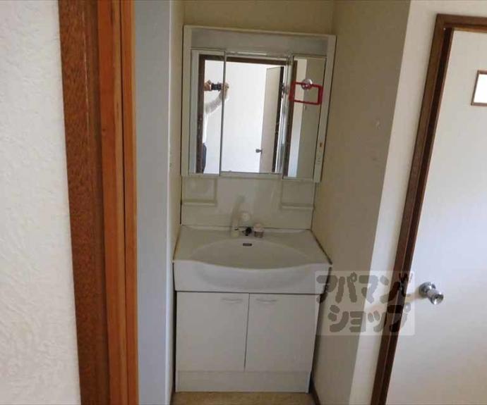 【衣笠開キ町貸家6-13】間取