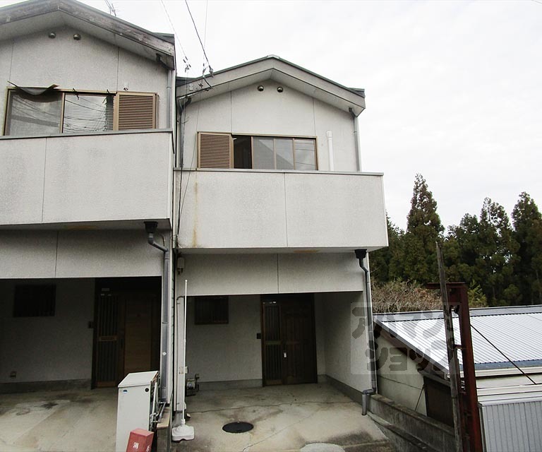 大北山原谷乾町22-22貸家