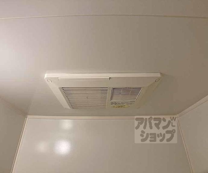 【エターナルコート三条】間取