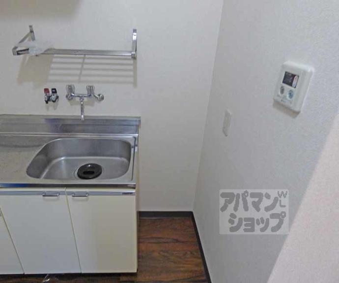 【メゾンド亜地路義】間取