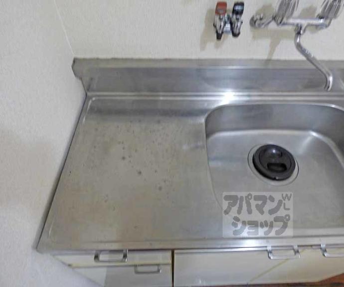 【メゾンド亜地路義】間取