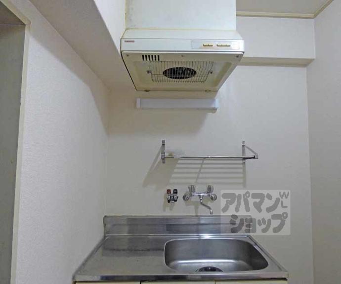 【メゾンド亜地路義】間取