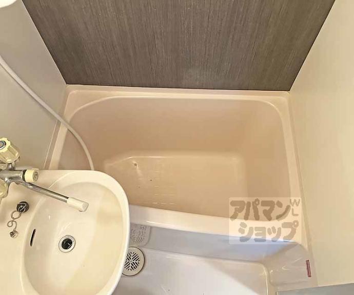 【AUBURN FUSHIMI MOMOYAMA】間取