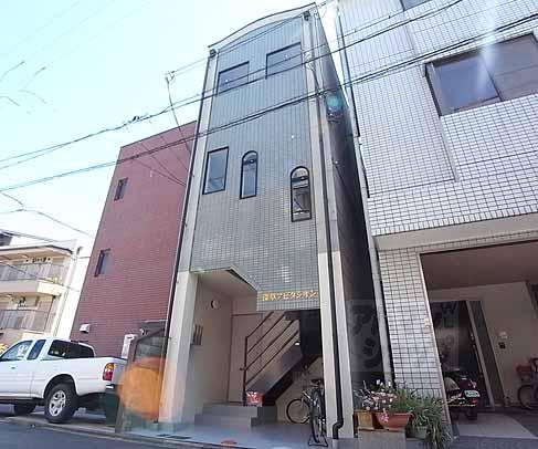 深草アビタシオン