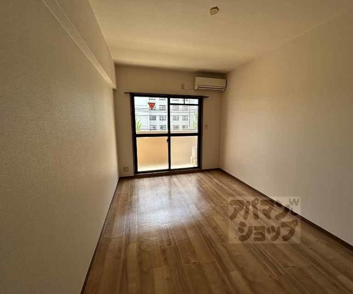 【グリーンコートランザン】間取