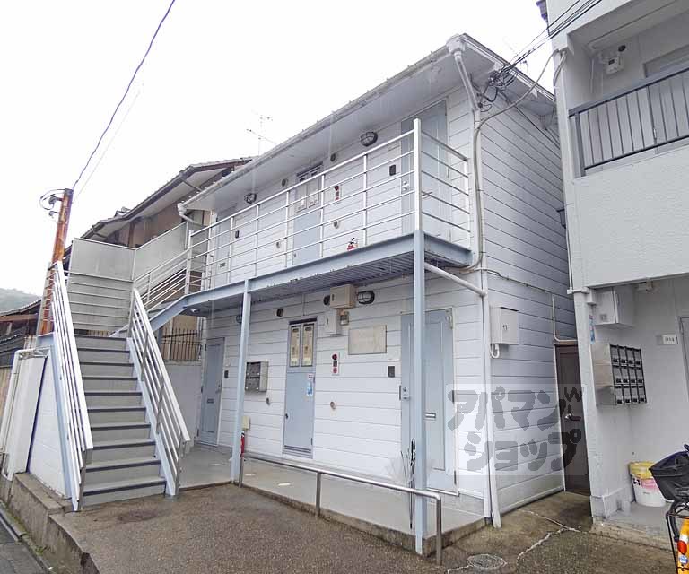 セカンドハウスヨシダ