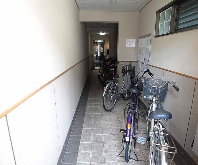 【室町通上立売下ル裏築地町マンション】間取