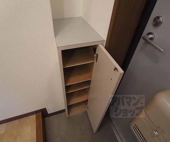 【室町通上立売下ル裏築地町マンション】間取