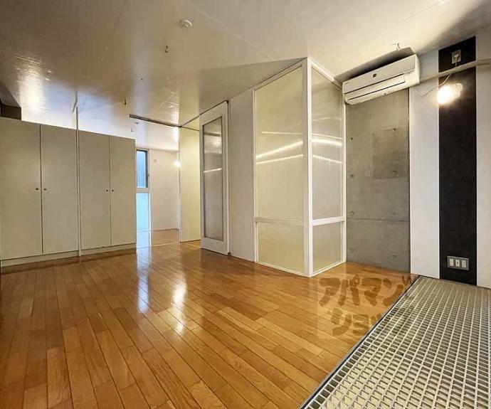 【アーバネックス三条】間取