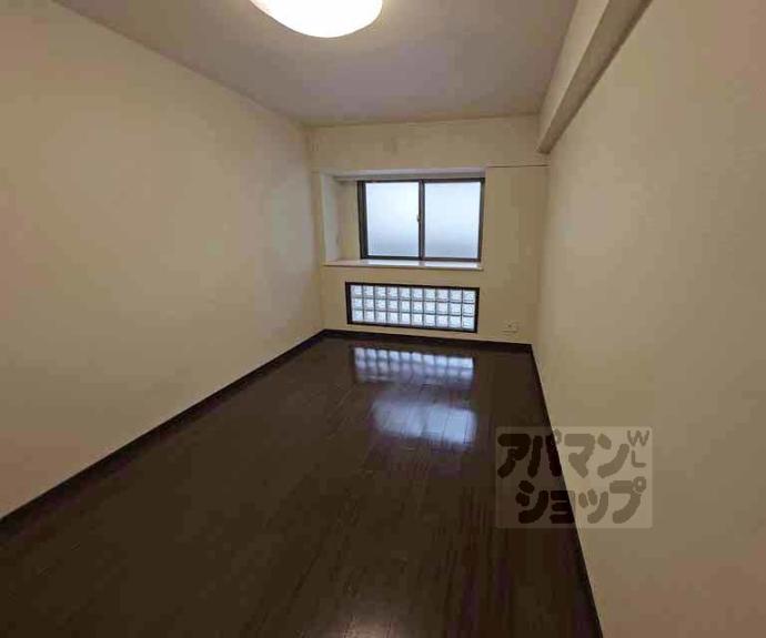 【グランクール河原町二条】間取