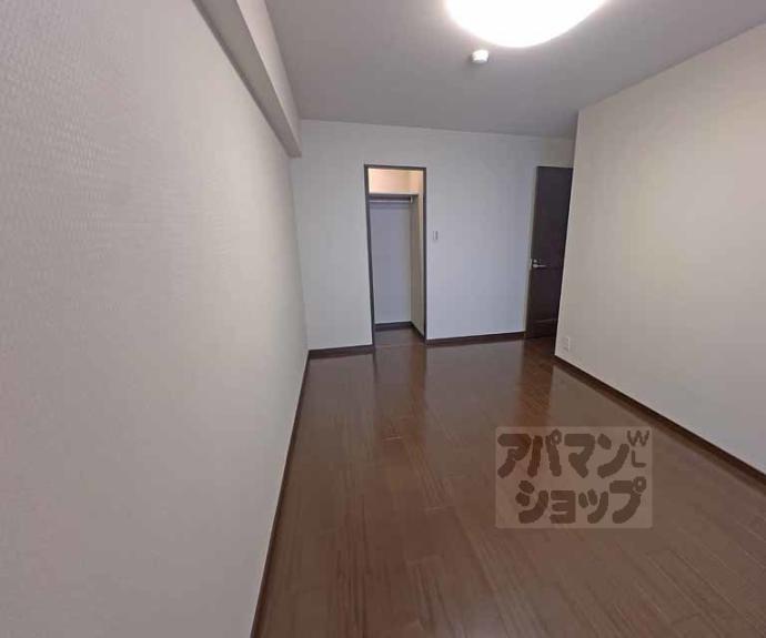 【グランクール河原町二条】間取