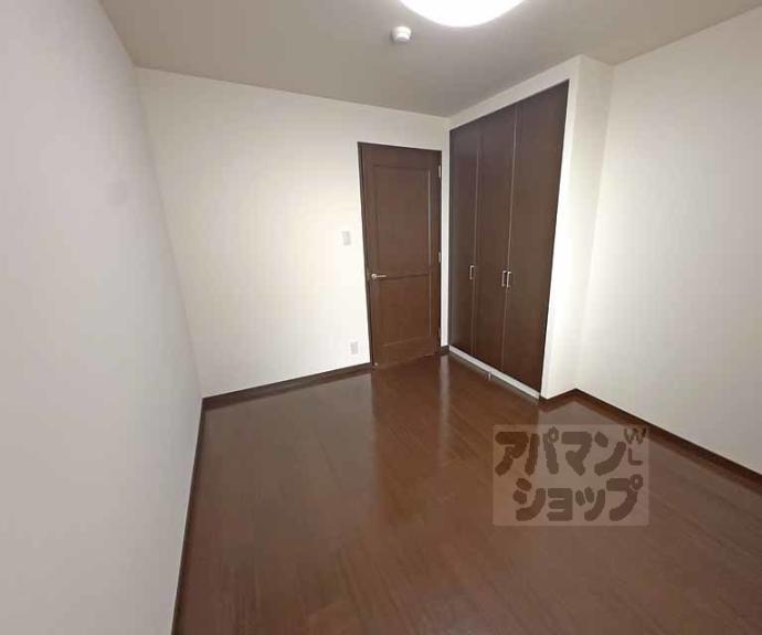 【グランクール河原町二条】間取