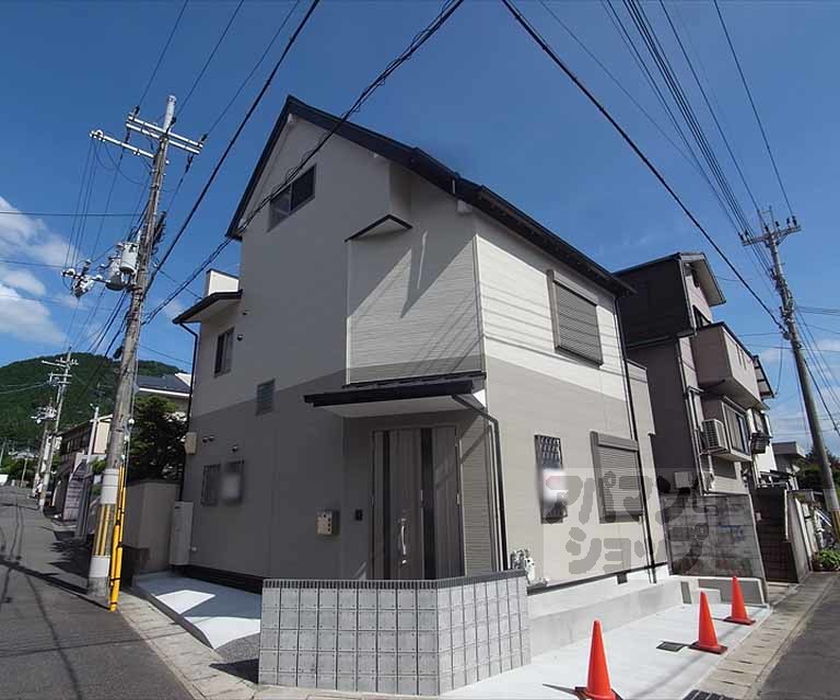 一乗寺出口町貸家