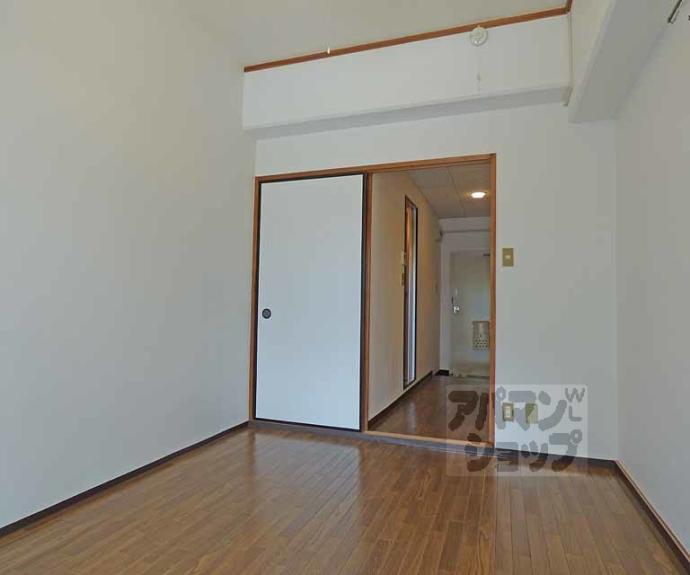 【シャロン下鴨】間取