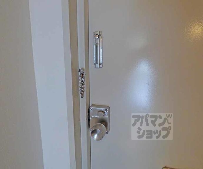 【シャロン下鴨】間取