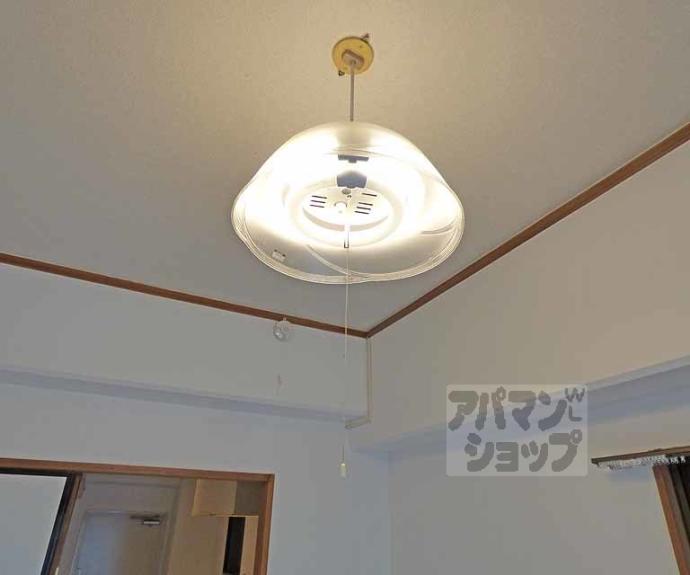 【シャロン下鴨】間取