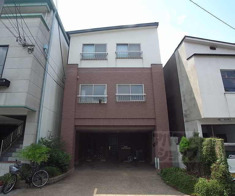 ルーチェスクエアー